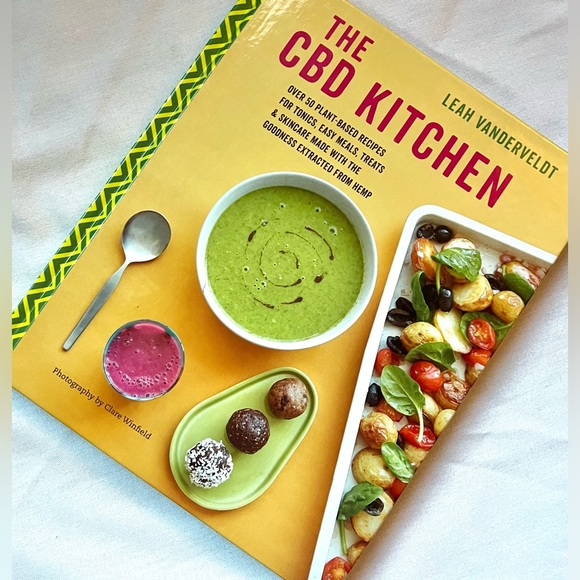 THE CBD KITCHEN Recipe Book- OVER 50 PLANT-BASED CBD/HEMP Food, Skincare RECIPES - Picture 2 of 15